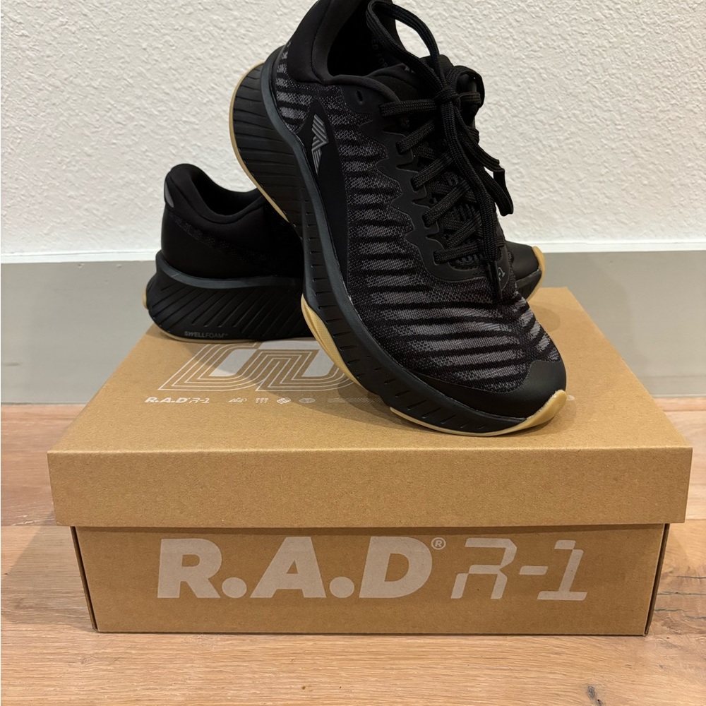 R.A.D R-1 Black and Tan Running Shoes (Size 7 Mens / 8.5 Womens)